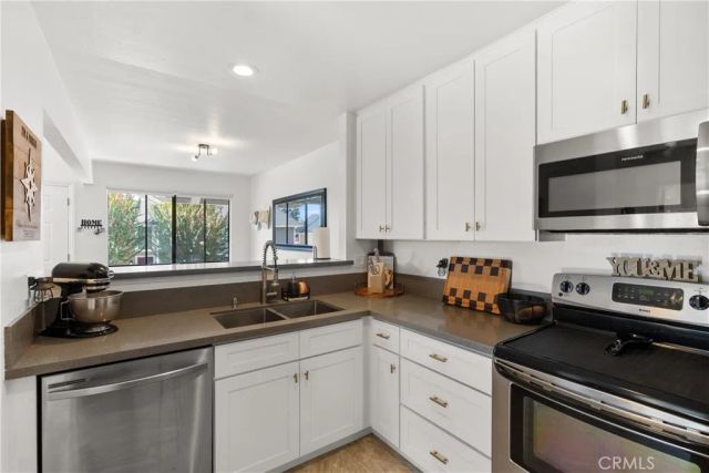 700 W Walnut Avenue 25, Orange, CA 92868