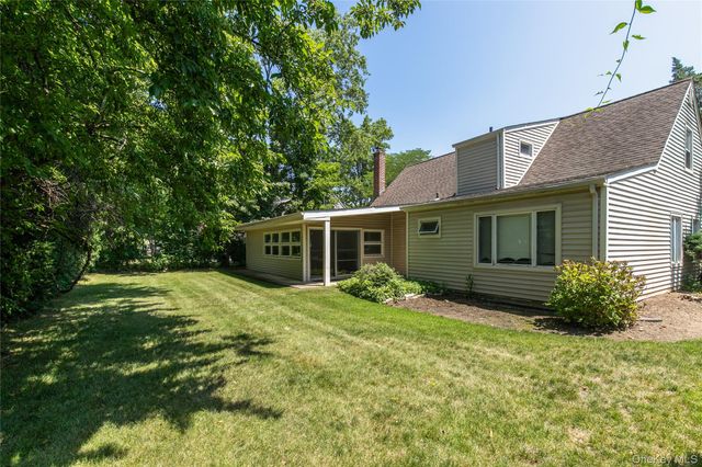 20 RAMSEY Road, Great Neck, NY 11023