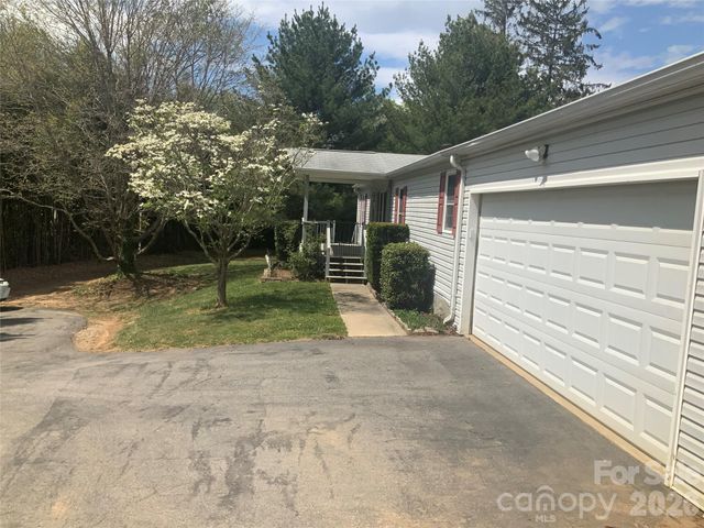 47 Eve Drive, Asheville, NC 28806