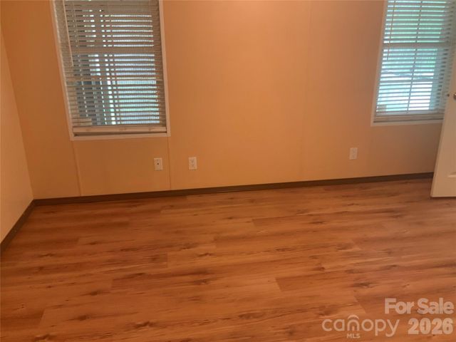 47 Eve Drive, Asheville, NC 28806