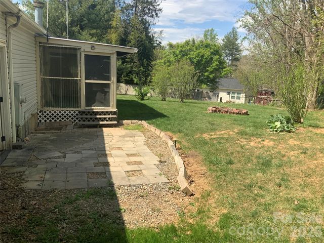 47 Eve Drive, Asheville, NC 28806