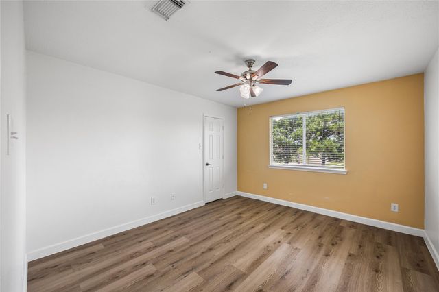 3116 Meadow Bay Drive, Dickinson, TX 77539