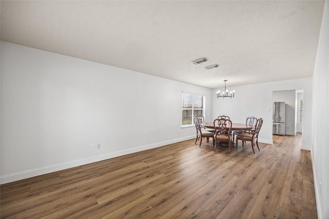 3116 Meadow Bay Drive, Dickinson, TX 77539