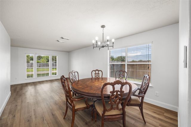 3116 Meadow Bay Drive, Dickinson, TX 77539