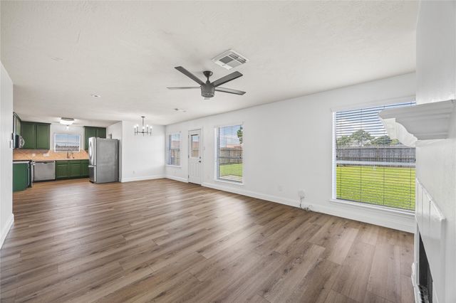 3116 Meadow Bay Drive, Dickinson, TX 77539