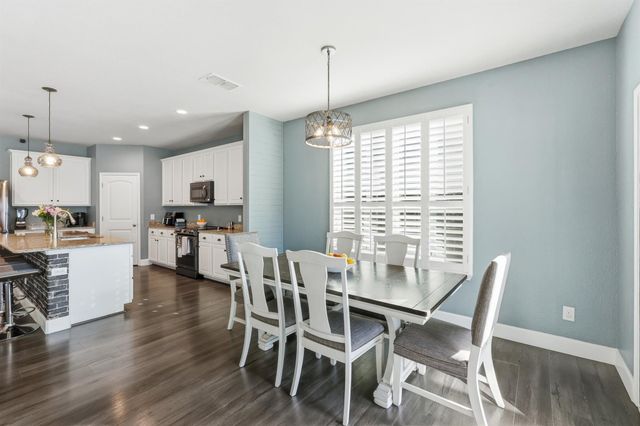 5504 Wharfside Place, Denton, TX 76208