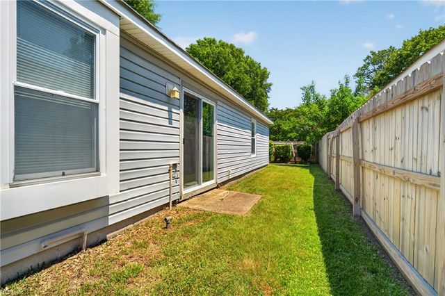 1213 Saddleback LNDG, Chesapeake, VA 23320