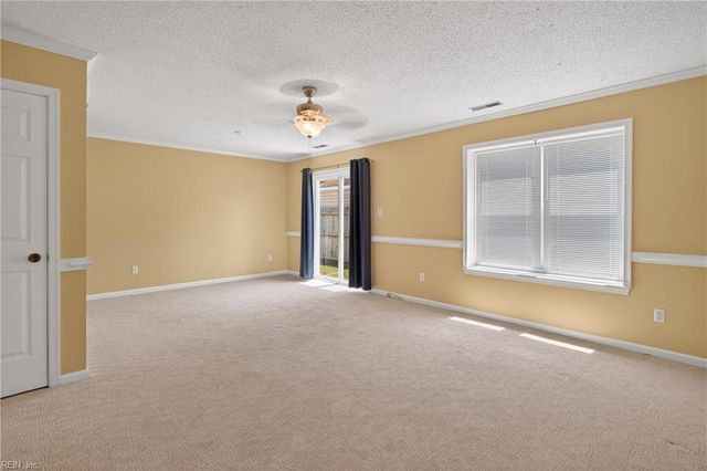 1213 Saddleback LNDG, Chesapeake, VA 23320