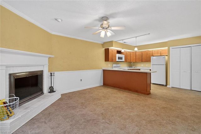 1213 Saddleback LNDG, Chesapeake, VA 23320