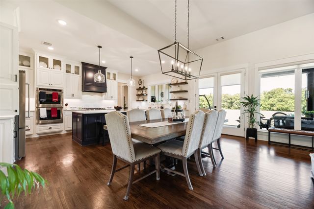 160 N Falling Leaves Drive N, Waxahachie, TX 75167