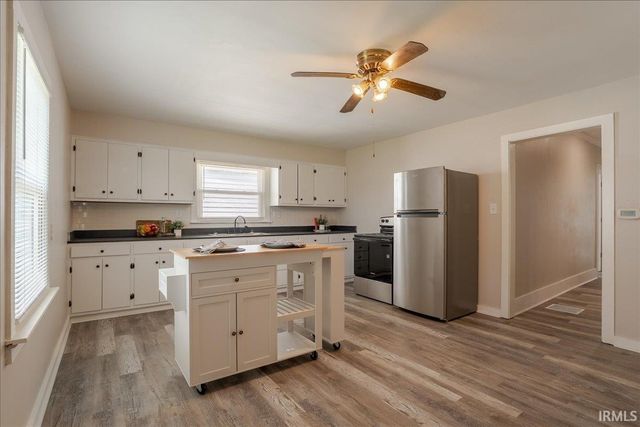 2424 W Illinois Street, Evansville, IN 47712