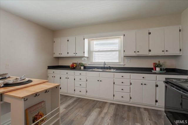2424 W Illinois Street, Evansville, IN 47712