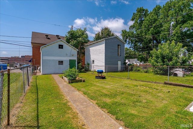2424 W Illinois Street, Evansville, IN 47712