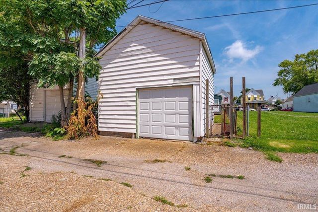 2424 W Illinois Street, Evansville, IN 47712