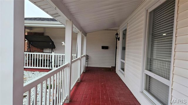 1130 Meadowgrass Court, Florissant, MO 63033