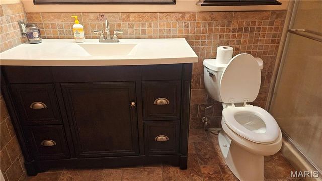 1130 Meadowgrass Court, Florissant, MO 63033