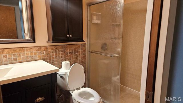 1130 Meadowgrass Court, Florissant, MO 63033