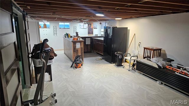 1130 Meadowgrass Court, Florissant, MO 63033