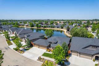 115 Wildgrass Way, Star, ID 83669