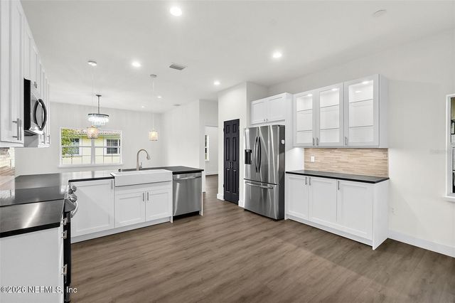 2 SAW MILL Court, Palm Coast, FL 32164