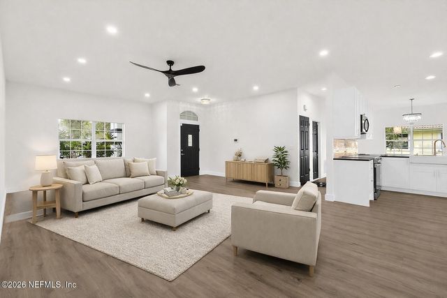 2 SAW MILL Court, Palm Coast, FL 32164