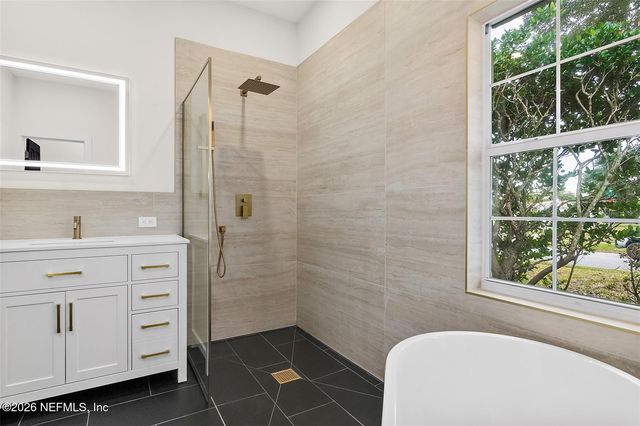 2 SAW MILL Court, Palm Coast, FL 32164