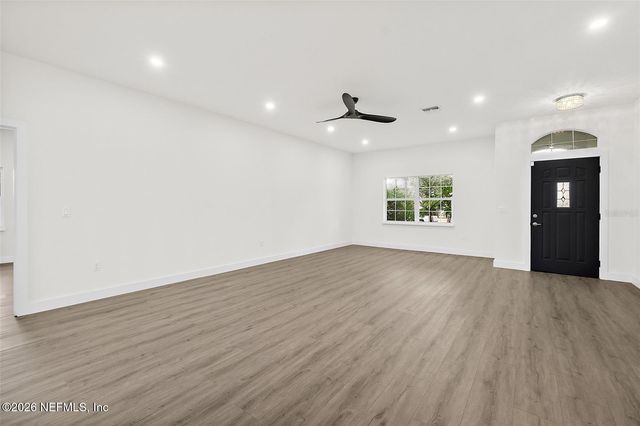 2 SAW MILL Court, Palm Coast, FL 32164