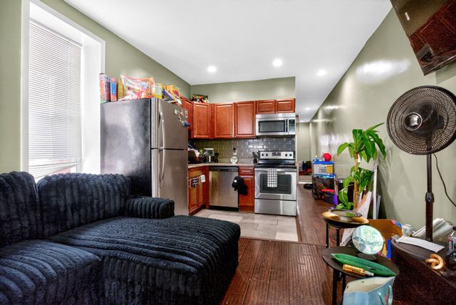 4425 N UBER ST, Philadelphia, PA 19140
