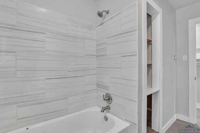 1305 Myrtle St, Kilgore, TX 75662