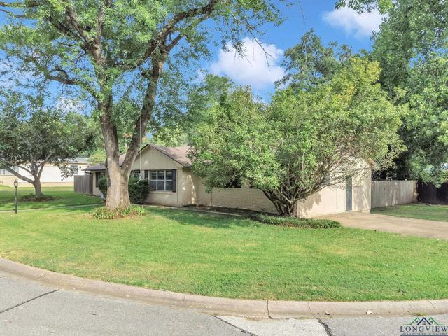 1305 Myrtle St, Kilgore, TX 75662