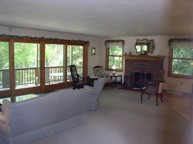 42 Leeward Shores Road, Moultonborough, NH 03254