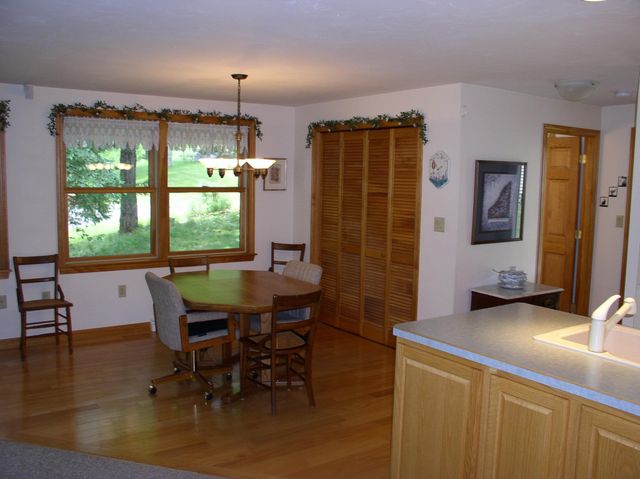 42 Leeward Shores Road, Moultonborough, NH 03254