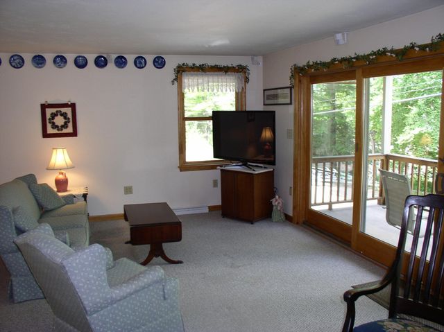42 Leeward Shores Road, Moultonborough, NH 03254