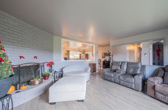 7561 Chester Drive, Salinas, CA 93907