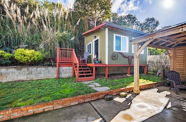 7561 Chester Drive, Salinas, CA 93907