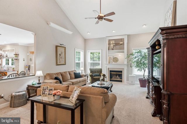18 SHAMROCK RD, Lumberton, NJ 08048
