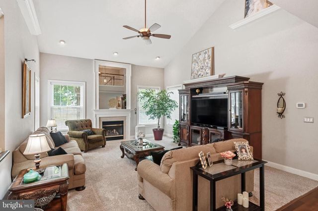 18 SHAMROCK RD, Lumberton, NJ 08048