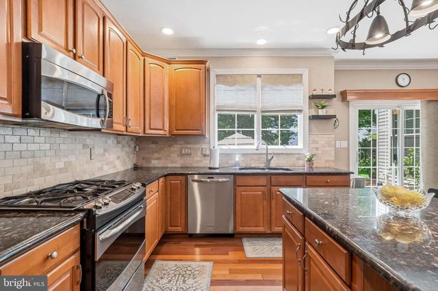 18 SHAMROCK RD, Lumberton, NJ 08048