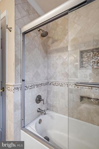 18 SHAMROCK RD, Lumberton, NJ 08048