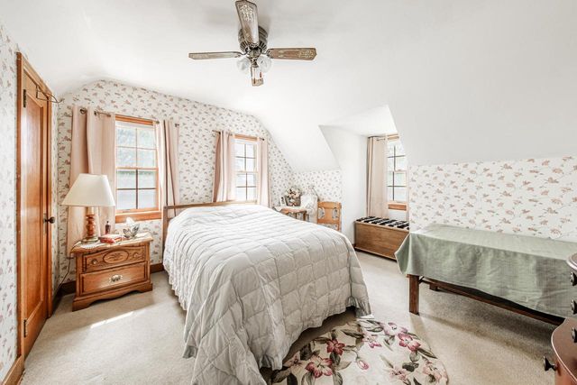 310 ZION STREET, Hartland, WI 53029