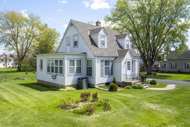 310 ZION STREET, Hartland, WI 53029