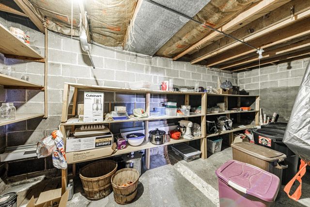 310 ZION STREET, Hartland, WI 53029