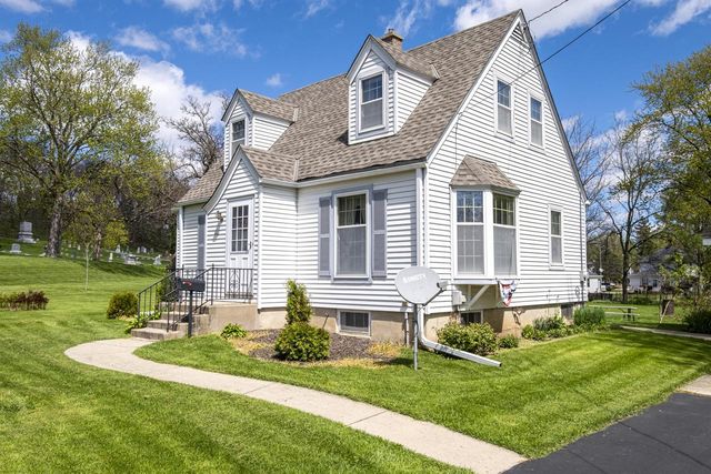 310 ZION STREET, Hartland, WI 53029