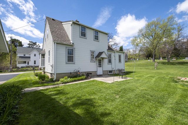 310 ZION STREET, Hartland, WI 53029