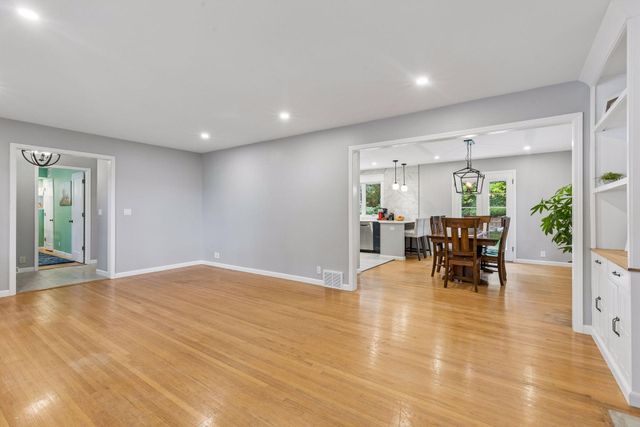 4418 Ellerdale Road, Minnetonka, MN 55345