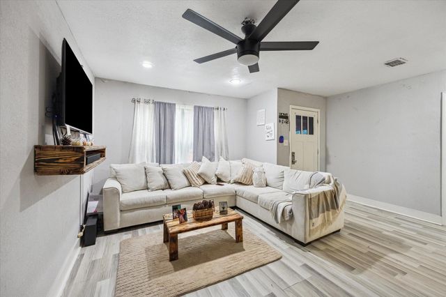 10109 Chesterfield Drive, Houston, TX 77051