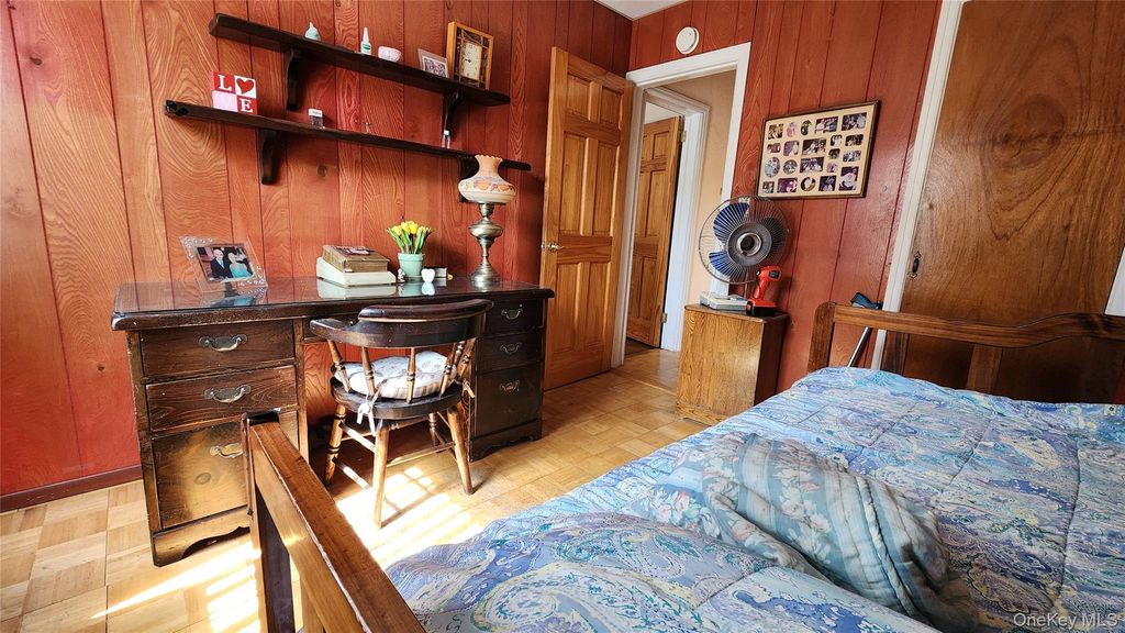 79-04 Kneeland Avenue, Elmhurst, NY 11373 — photo 4