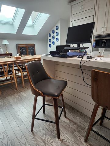 86 Marlborough PH, Boston, MA 02116