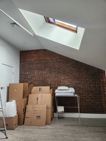 86 Marlborough PH, Boston, MA 02116