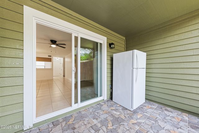 1927 MAIN Street, Atlantic Beach, FL 32233